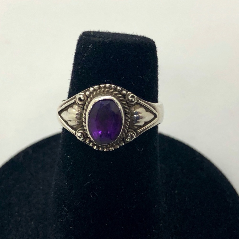 Amethyst Ring 925 Sterling Silver Purple Size 5